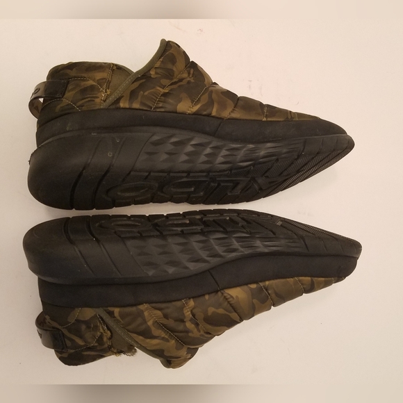 Aldo Men's Pufferlounge Loafers Green Camouflage Size 13 Faux Fur Lined - Picture 9 of 16